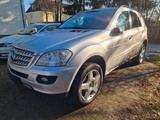 Mercedes-Benz ML 350 4MATIC Standheizung AHK - gebrauchte Mercedes-Benz ML 350 aus dem Jahr 2006
