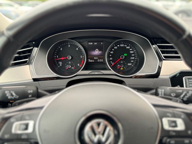 Volkswagen Passat Variant  Highline BlueMotion