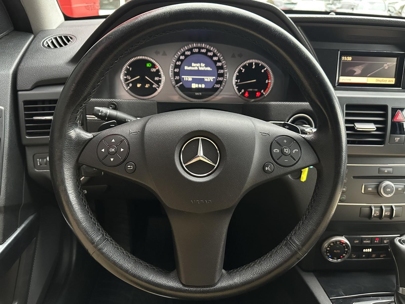 Mercedes-Benz GLK220 2009 — photo 14
