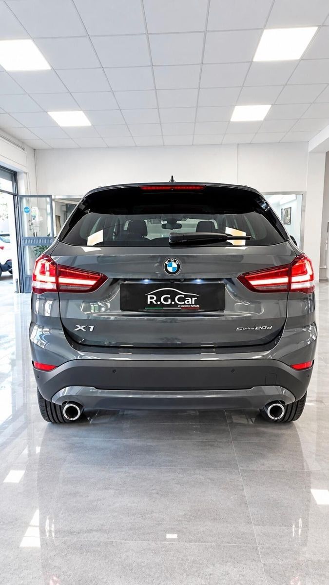 BMW Bmw X1 sDriv20d Business Advantage aut. imagem 3