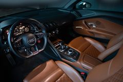 AUDI R8 Spyder 5.2 FSI quattro Performance - UPE 251k