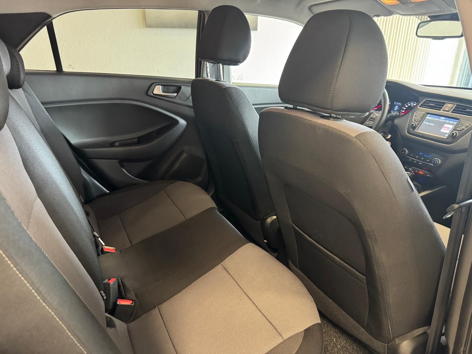 Fahrzeugabbildung Hyundai i20 YES! Plus /NAVI/KLIMA/KAMERA/SCHECKHEFT