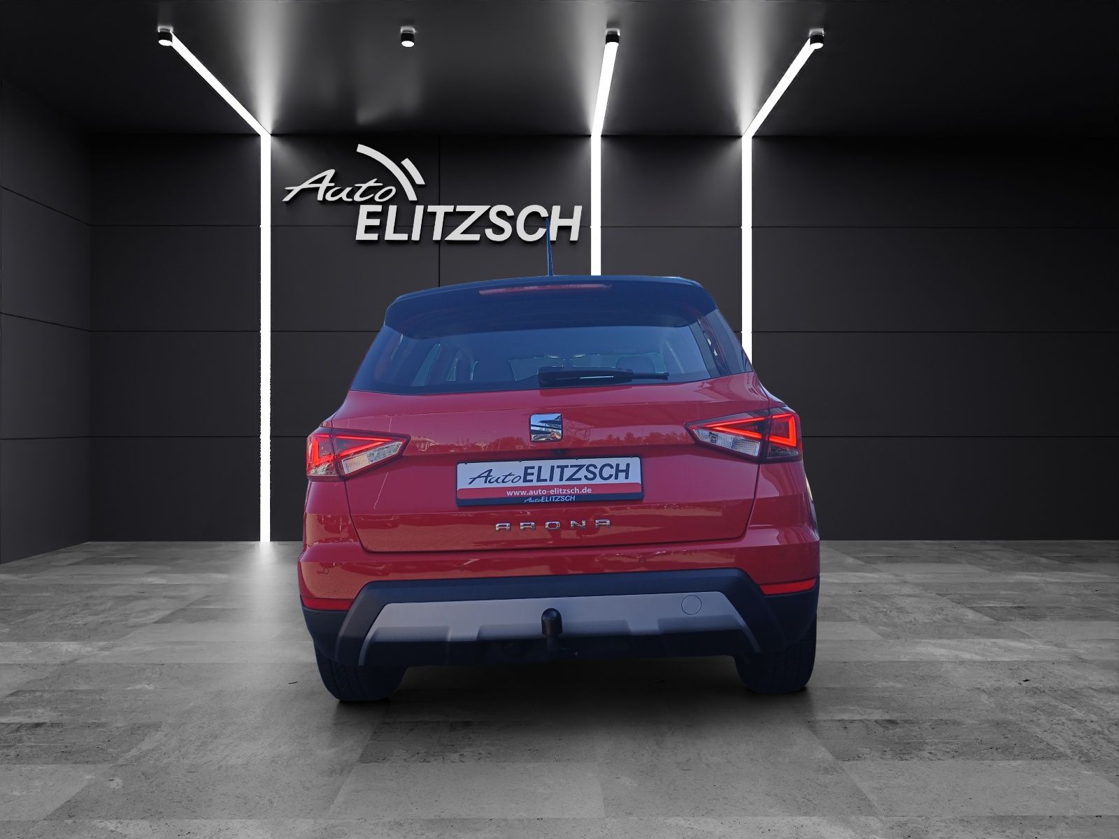 Fahrzeugabbildung SEAT Arona TSI Xcellence DSG LED AHK Navi ACC RFK SH