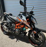 KTM Duke 125 ABS - LED - A1 tauglich - B196  wie Neu - KTM Motorräder in Dresden