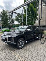 Mitsubishi L200 TOP Edition Ausstattung Leder 360 Kamera 