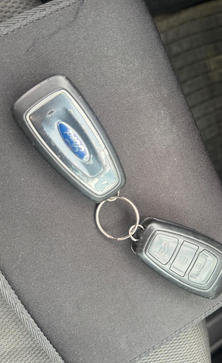 Ford Focus 2012 — photo 32