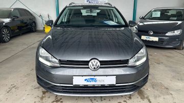 Volkswagen Golf - 2