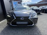 Lexus ES 300h Luxury Line - graue Lexus ES-Serie