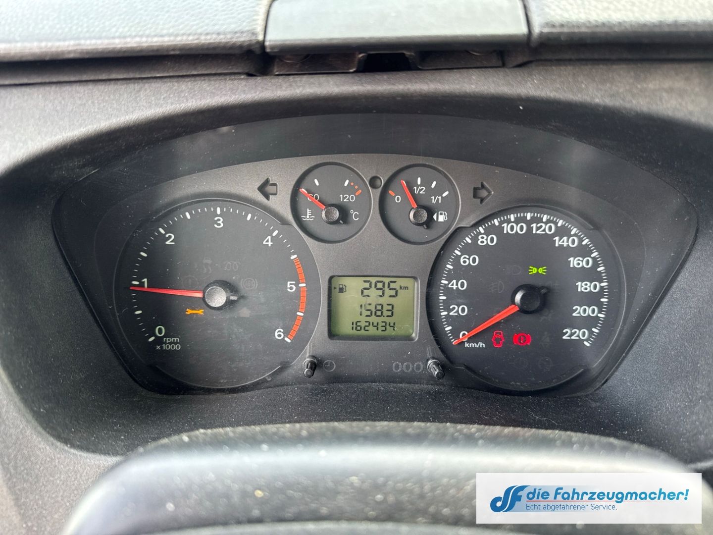 Fahrzeugabbildung Ford Transit Kombi FT 300 K 2.2 TDCi *EXPORT