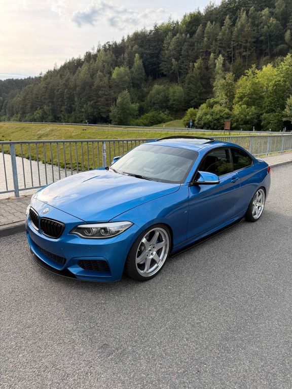 Image of BMW M240i