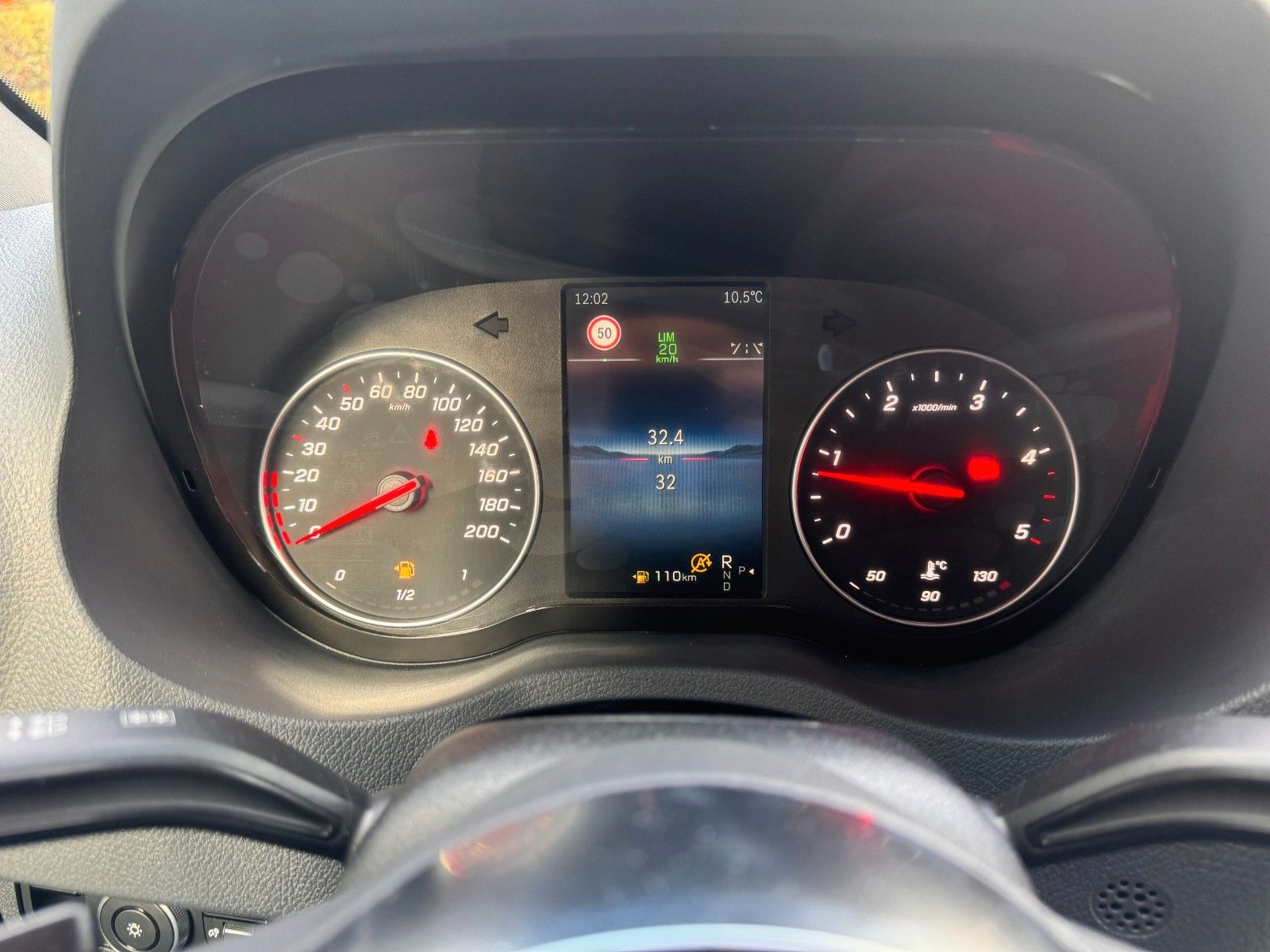 Fahrzeugabbildung Mercedes-Benz Sprinter 317 CDI 3665 9G DISTRONIC AHK
