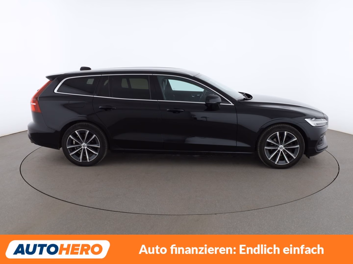 Volvo V60 2.0 D3 Momentum Pro Aut.*NAVI*LED*TEMPO*