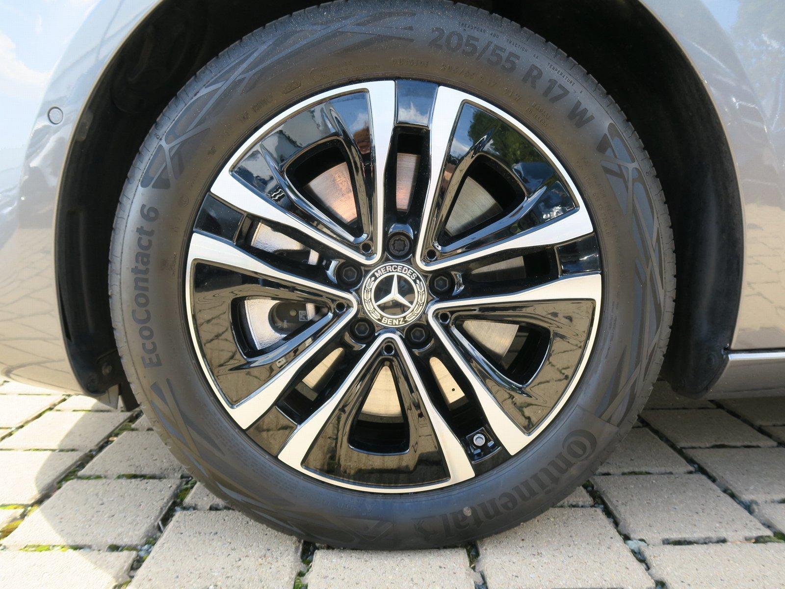 Mercedes-Benz A 250 e Progressive Line Advanced 11kw LED High