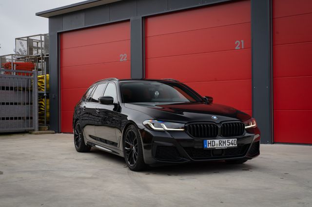 BMW 540d xDrive Touring A M-Paket