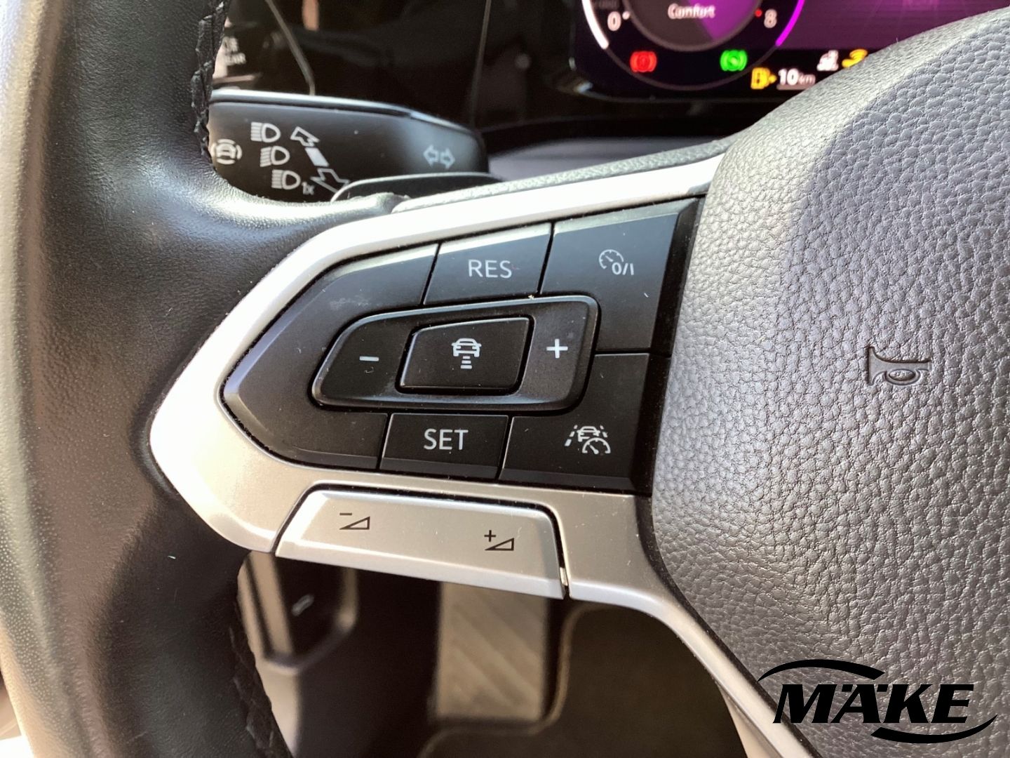 Golf Style 1.5 eTSI DSG IQ.L ACC HUD NAV+ PD RFK