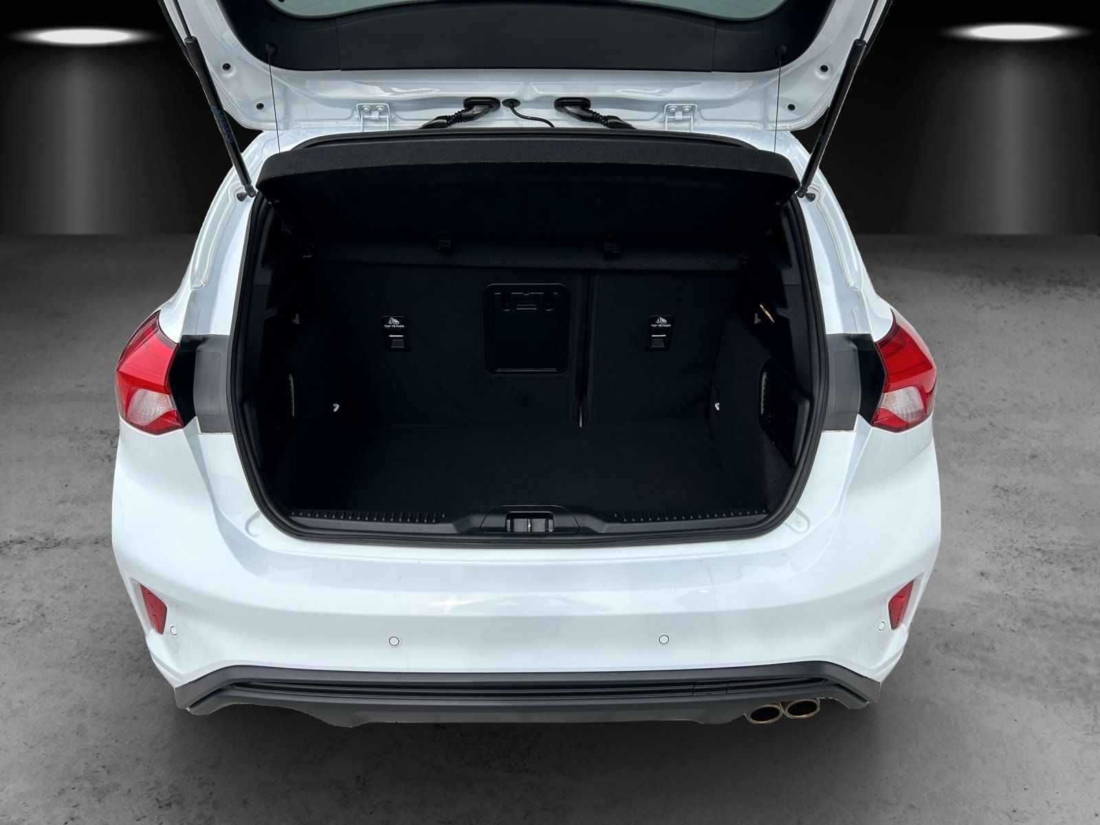 Fahrzeugabbildung Ford Focus 1.0 EcoBoost ST-Line/PANO-DACH/KAMERA/B&O/