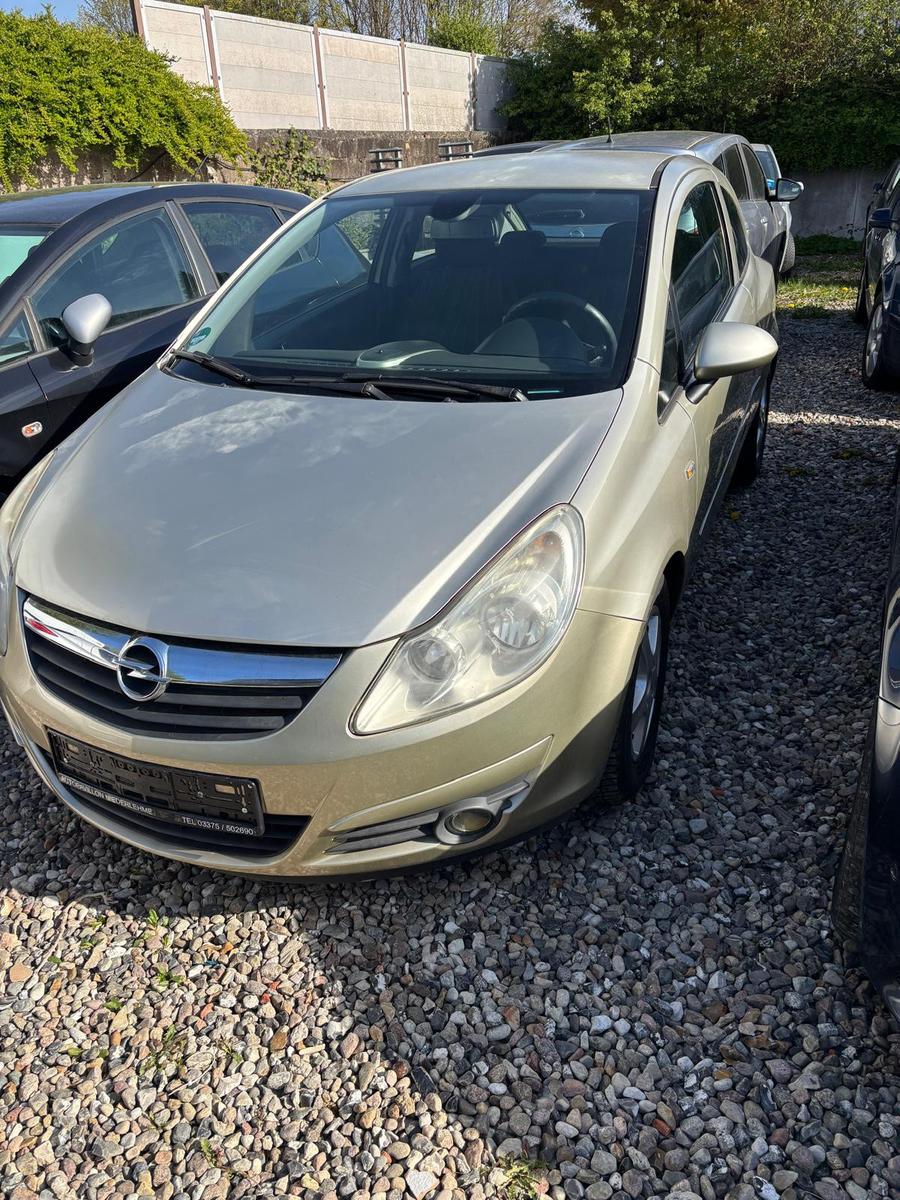 Opel Corsa D Edition