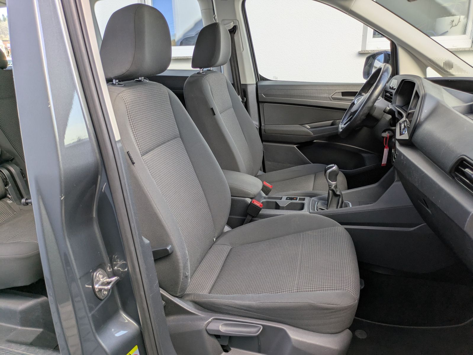 Fahrzeugabbildung Volkswagen Caddy Maxi 2.0 TDI 4Motion TEMP*KAMERA*APP*NAVI