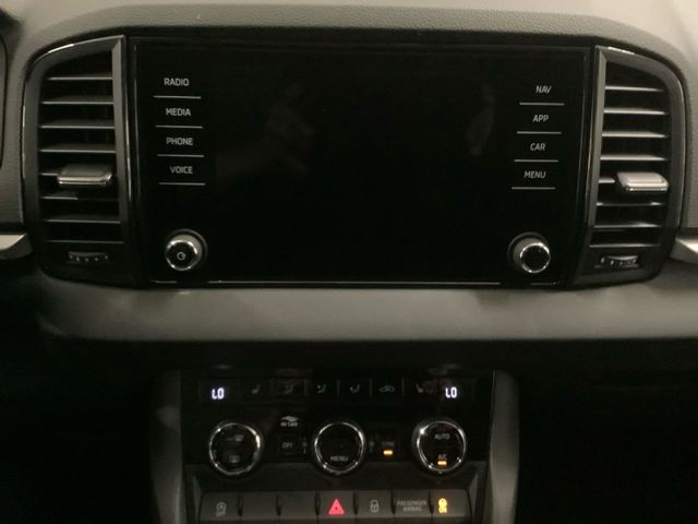 Karoq Selection TDI 110 kW DSG NAVI AHK SHZG