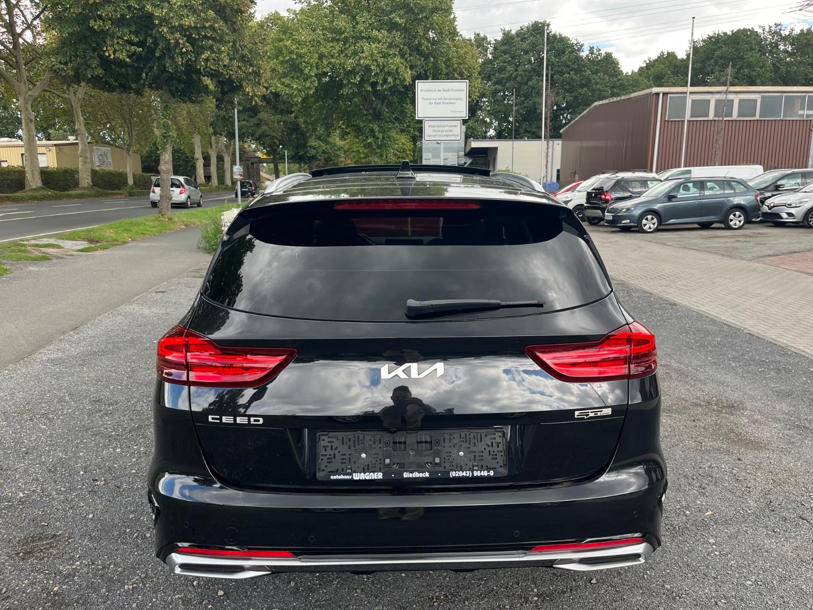 Kia Ceed Sportswagon GT Line /1.Hand/Pano/AHK/Kamera