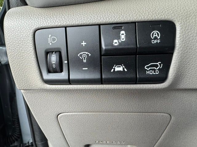 Fahrzeugabbildung Kia Sportage Platinum Edition 4WD AHK LEDER LED