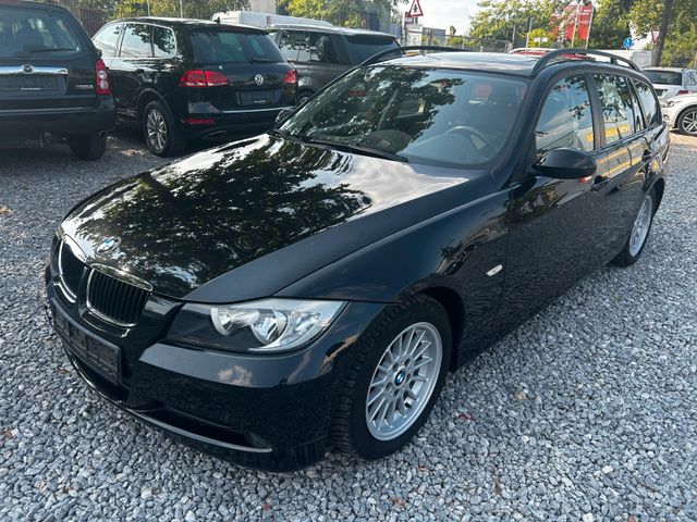 BMW Touring 318i/Automatik/PANORA/Leder/Sitzh./NAVI/