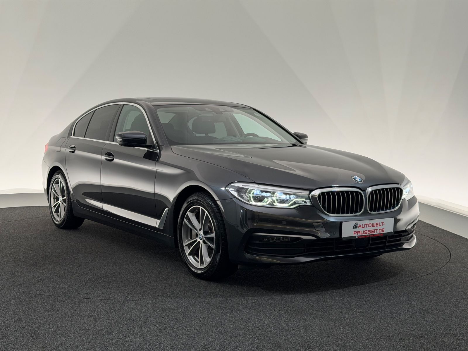 Gebrauchtwagen BMW 530 530 d*SCHIEBEDACH*LED-ACC-R.KAM-HIFI-HUD-KEYLESS in Horb am Neckar