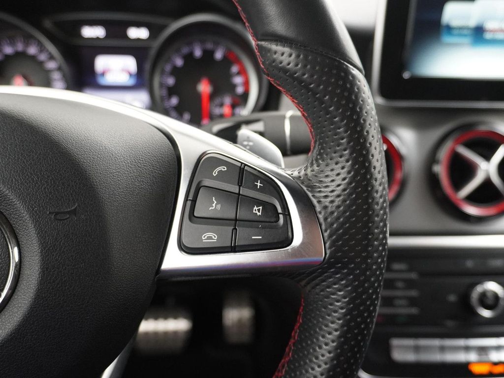 Mercedes-Benz CLA 250 Shooting Brake Sport 4MATIC Business kam