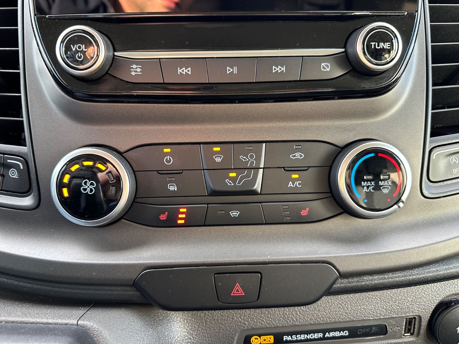 Fahrzeugabbildung Ford Transit Custom Kasten 300 Autom./Navi/Kamera/AHK