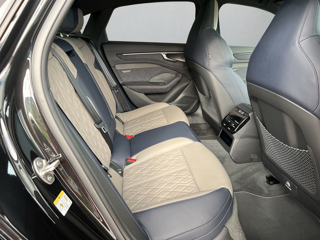 Audi A6 - Bild 12