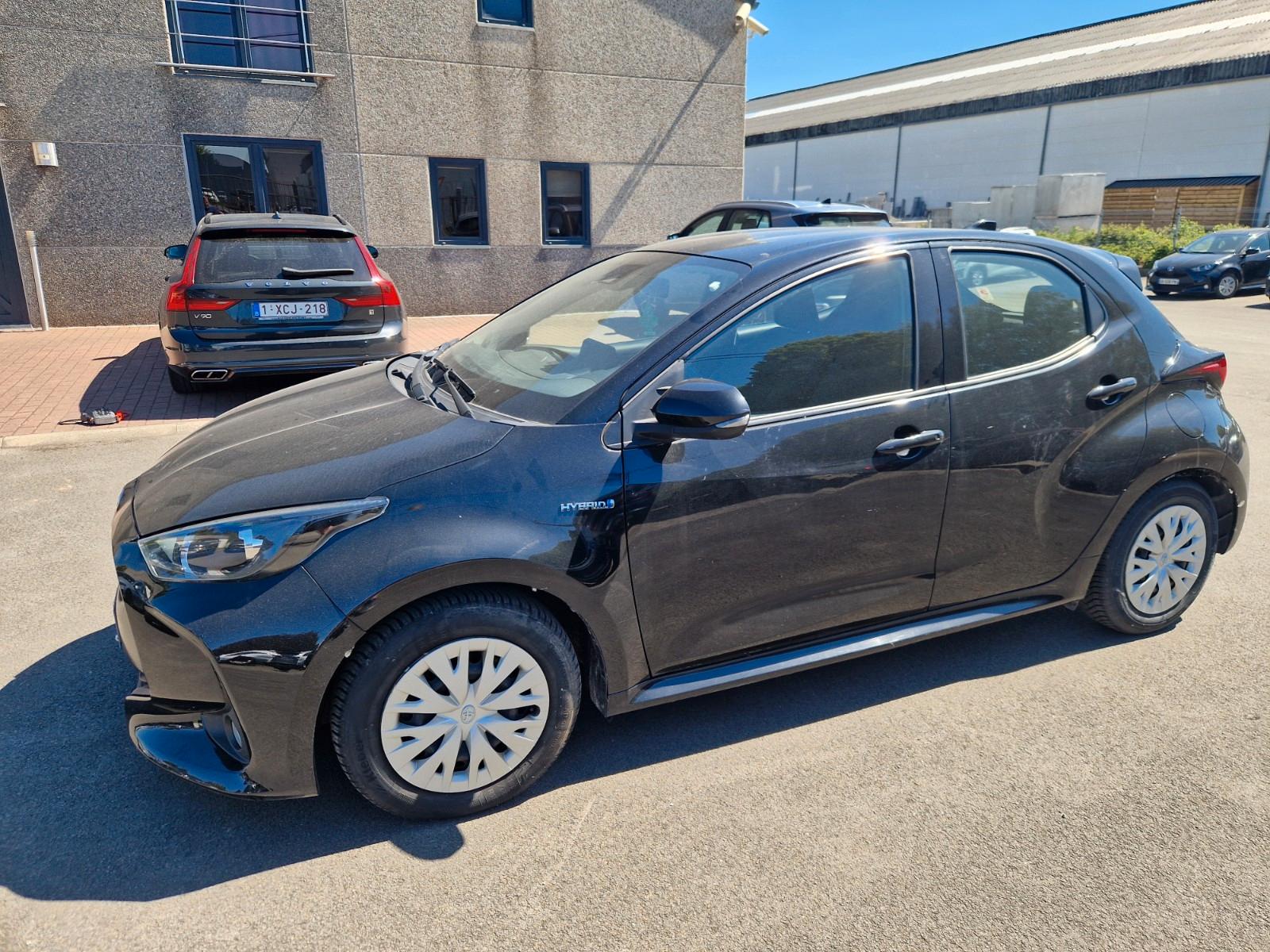 Toyota Yaris 1.5-l-VVT-i Hybrid CVT Comfort, NAVI, CAM
