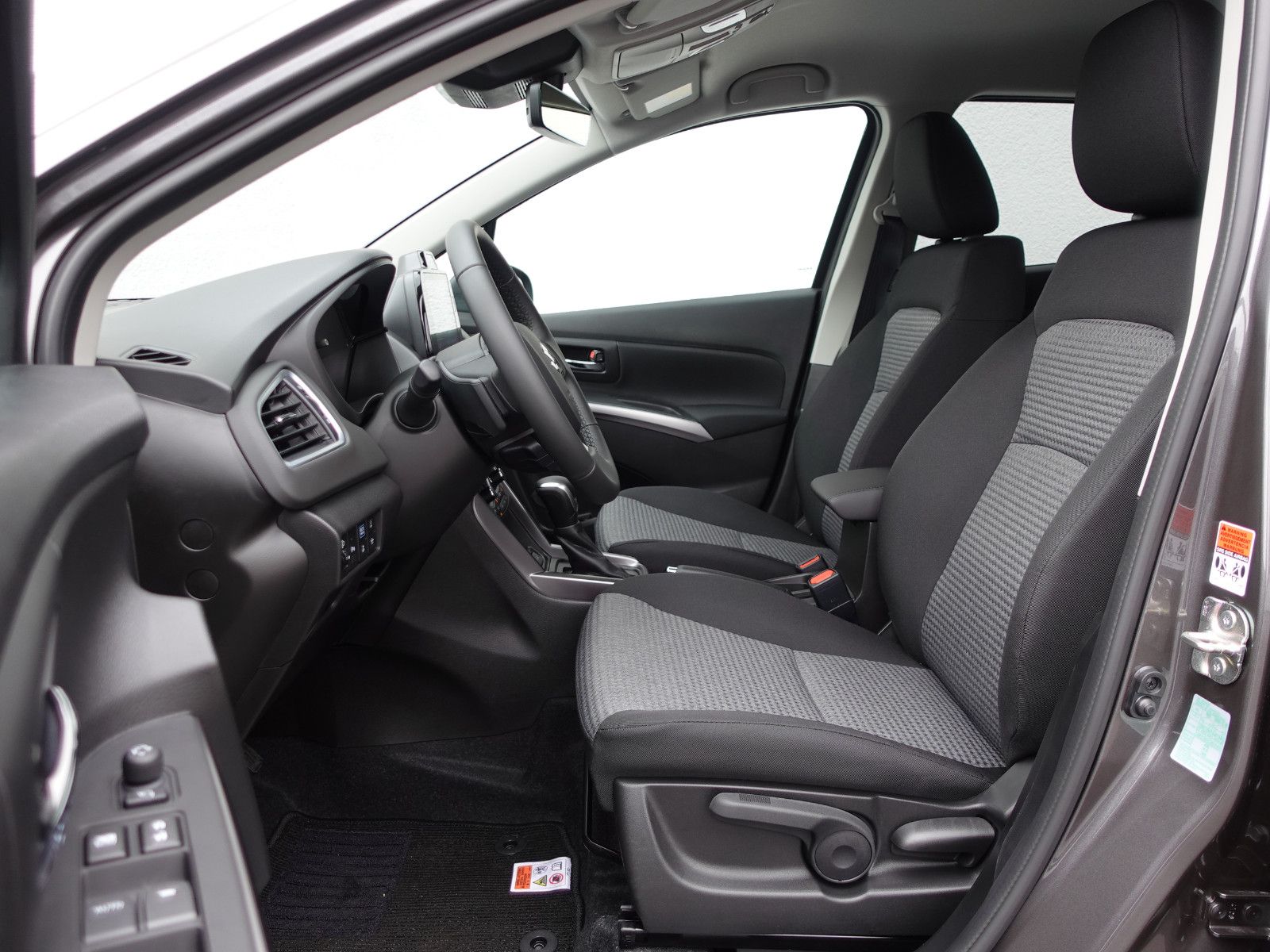 Fahrzeugabbildung Suzuki S-Cross 1.4 Hybrid Comfort,Navi,Kamera,Sitzhzg