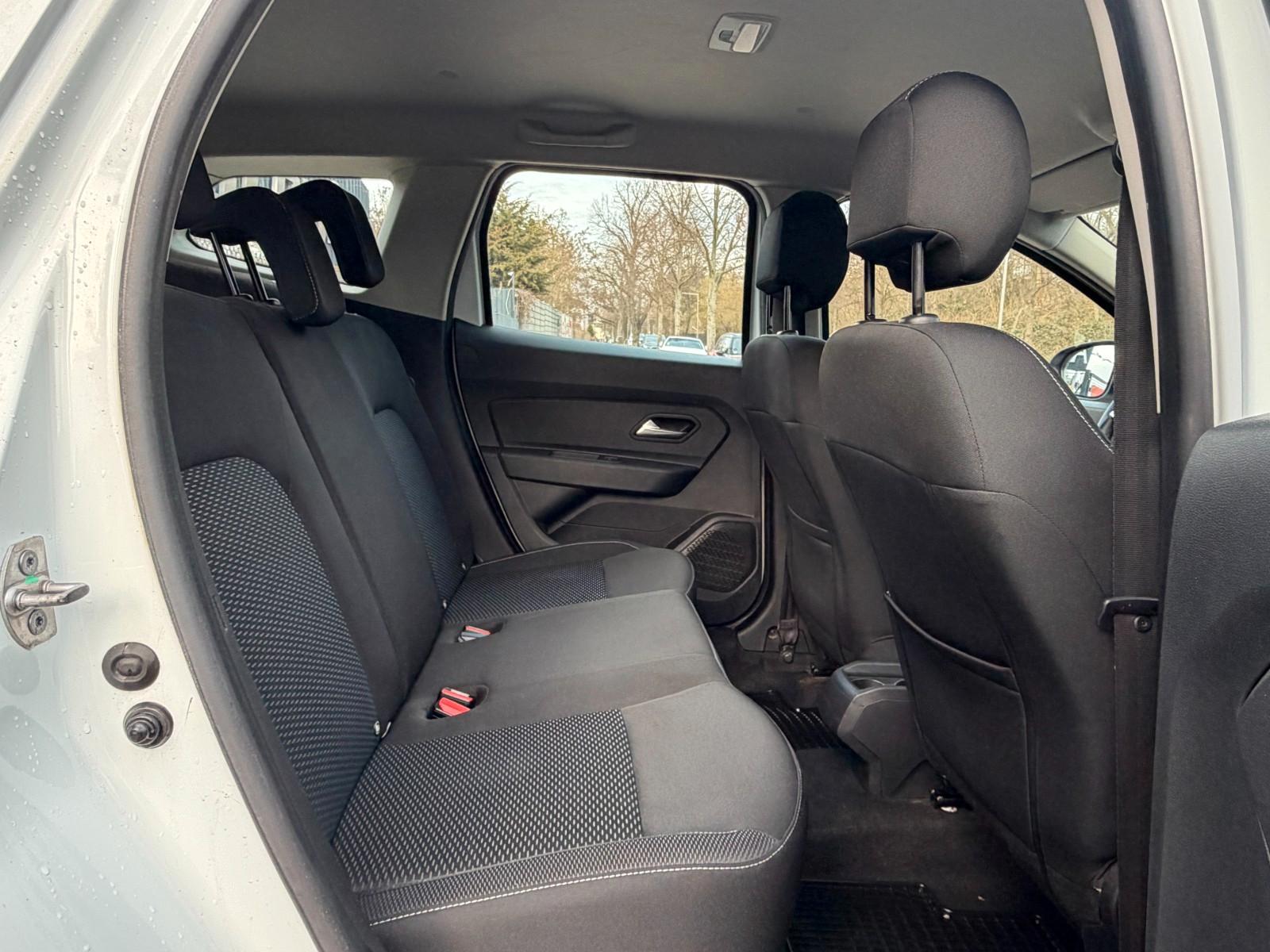 Dacia Duster II 1.6 Comfort*Nav*Carplay*Klima*Temp*PDC