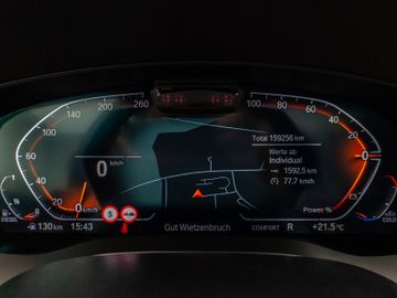 Fahrzeugabbildung BMW 530d xDr Tour AHK  Pano ACC HUD Komfortsitz