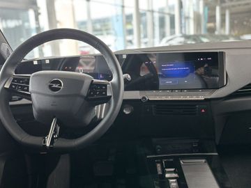 Fotografie 15 des Opel Astra Sports Tourer 1.5 D Automatik AHK RFK Navi