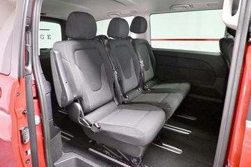 Mercedes V 220 - 9
