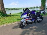 BMW S 1000 RR, neuer Motor, M-Paket-Felgen - Motorräder in Wiesbaden
