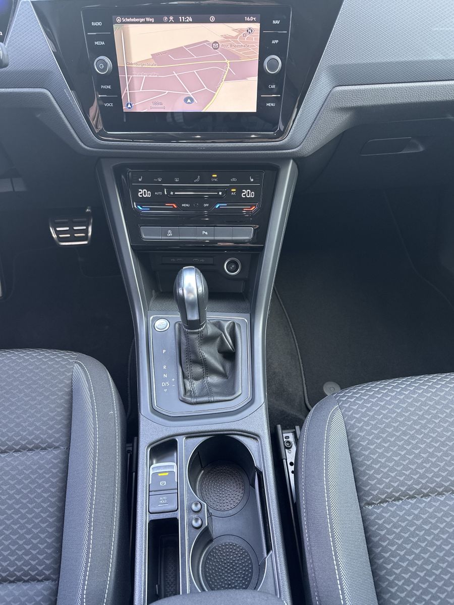 Fahrzeugabbildung Volkswagen Touran 2.0 TDI DSG Active NAV+IQ-LIGHT+KAM+16ZO