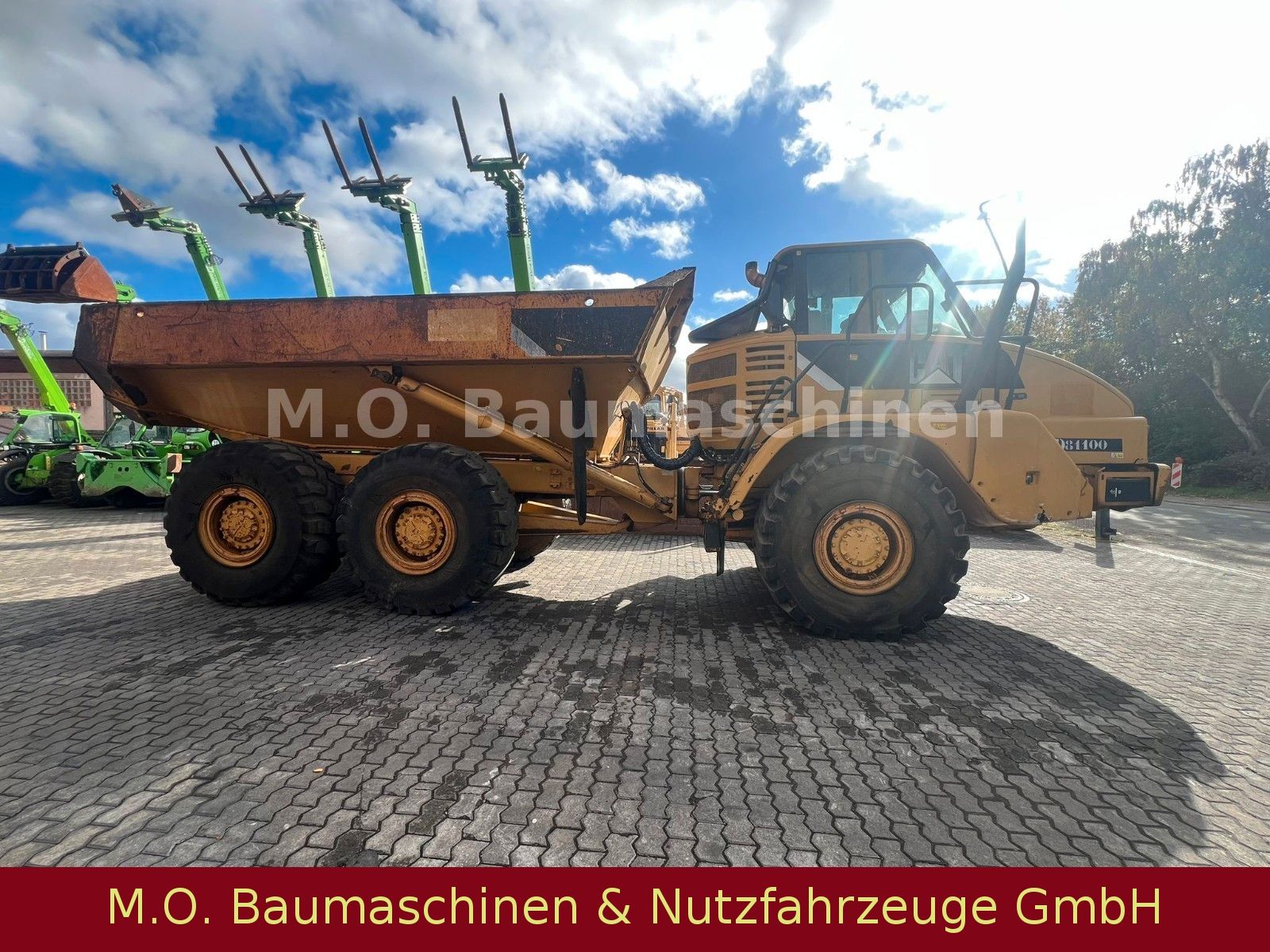 Fahrzeugabbildung CAT CAT 730 / Dumper /