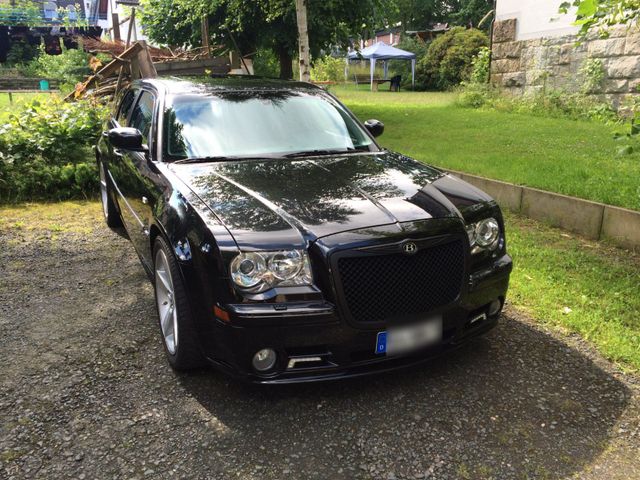 Chrysler 300C SRT