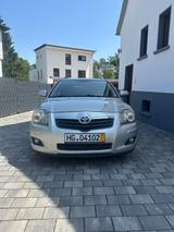 Toyota Avensis Combi Sol 2,2-l-D-CAT Sol  - Toyota Avensis aus 2007 mit Diesel-Antrieb