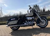 Harley-Davidson Road King Police FLHP - Angebote