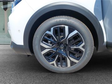 Citroën C4 Max PT130 AT °HUD°Navi°Leder°360°RFK°LED°SHZ°