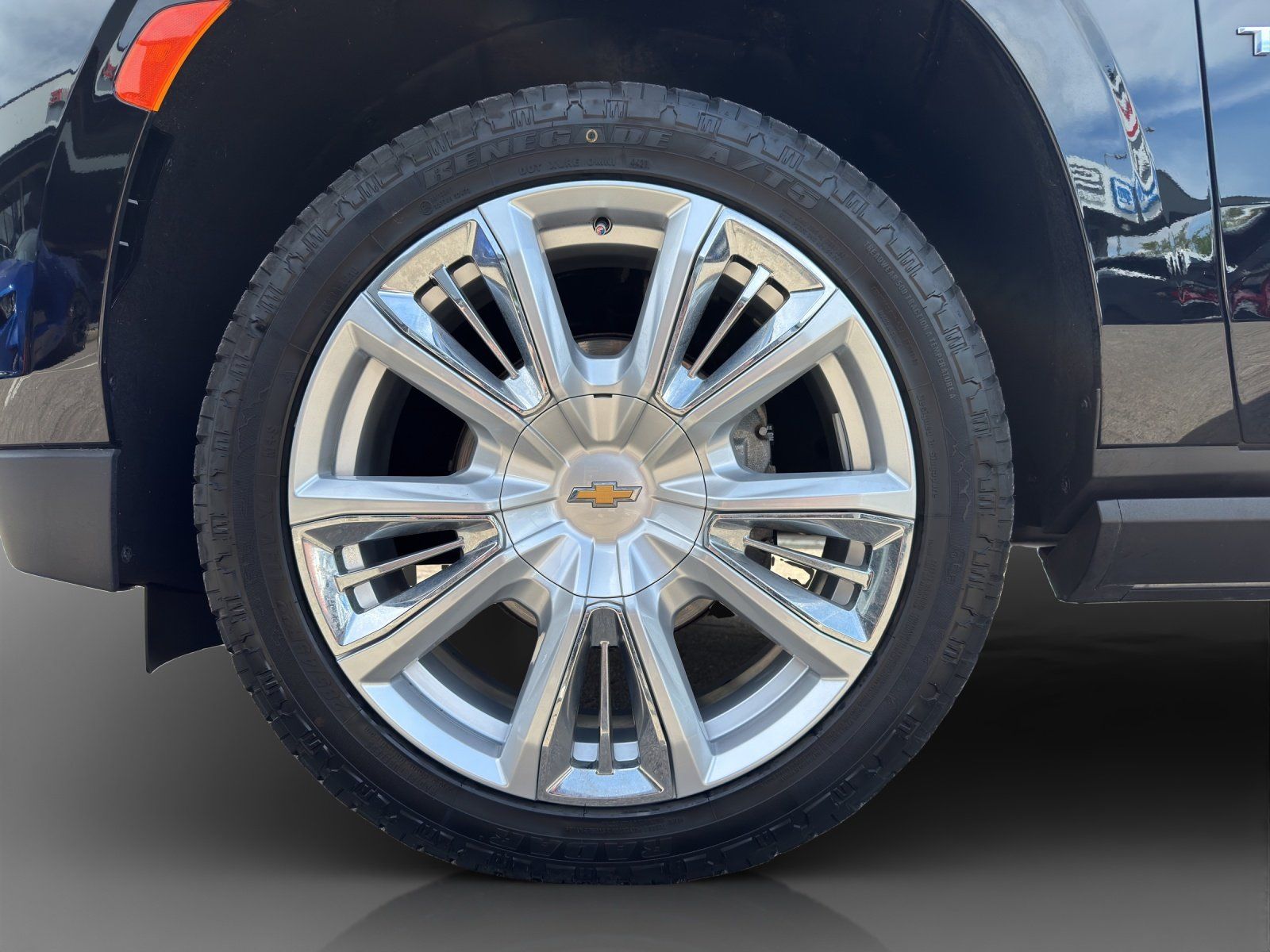 Fahrzeugabbildung Chevrolet Tahoe High Country 6,2L V8 LUFT/LED/AHK/BOSE