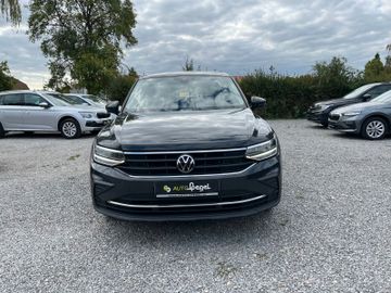 Volkswagen Tiguan - 3
