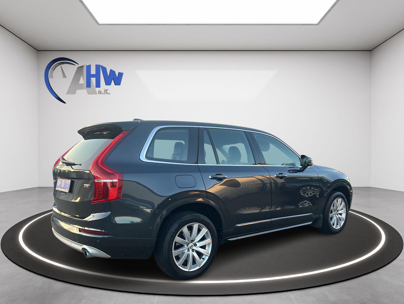 Fahrzeugabbildung Volvo XC90 Momentum AWD