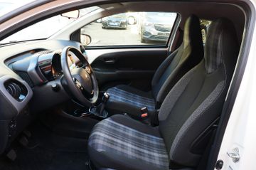 Fahrzeugabbildung Peugeot 108 Allure aus 1. Hand, erst 8Tkm!