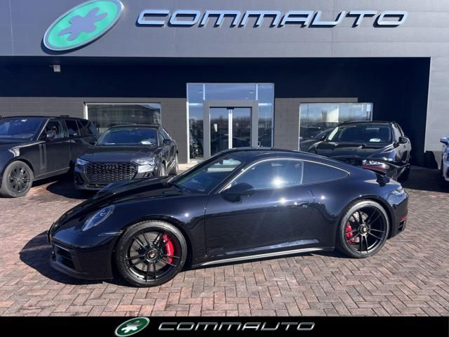 Autres PORSCHE 911 Carrera 4 GTS