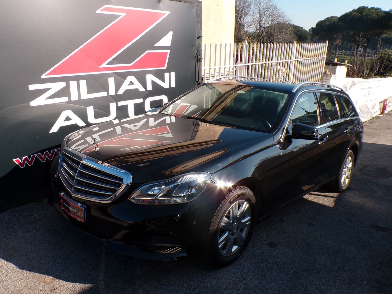 Mercedes E 200 - 1