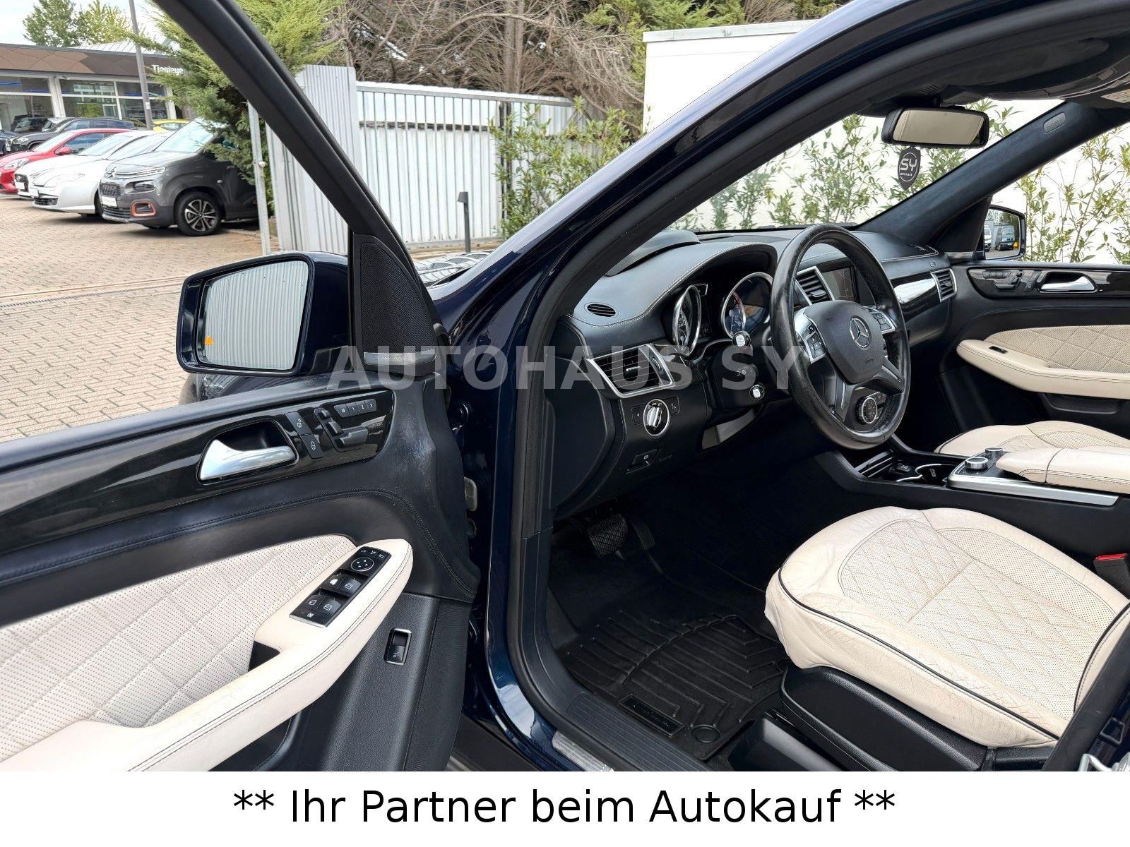 Mercedes-Benz ML500 4Matic AMG*VOLL*HEADUP-360°-PANO-LEDER-MEM